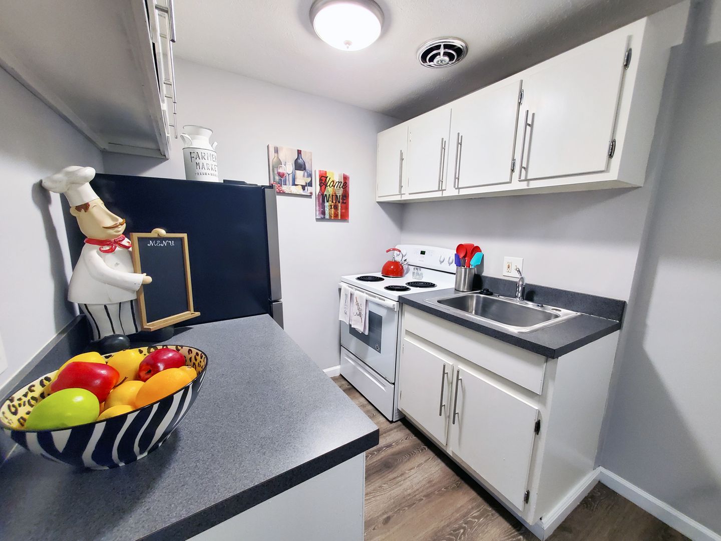 Maple Heights Apartment: 14901 Turney Rd