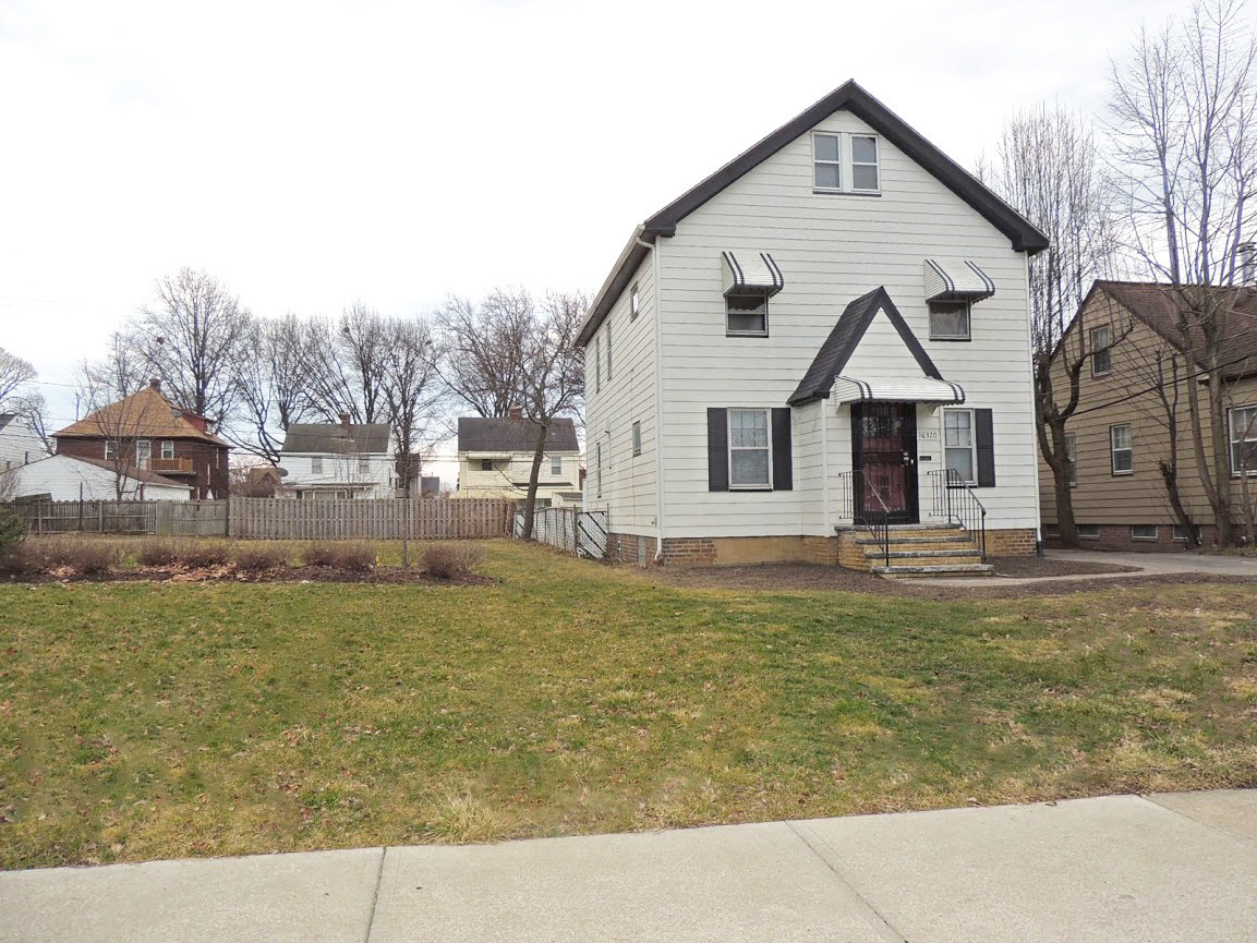 Shaker Heights Apartment: 16320 Scottsdale Rd,