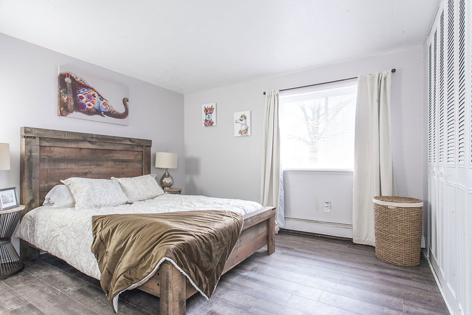 Cleveland Apartment: 14100 Lakeshore Boulevard