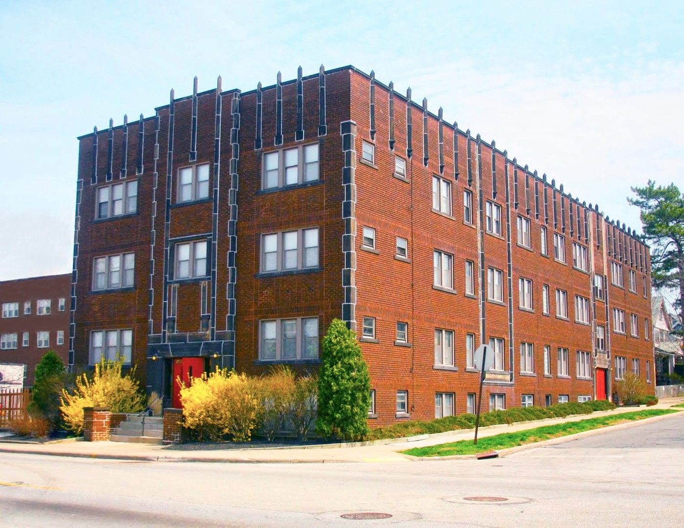 Cleveland Heights Apartment: 2027 Lee Road