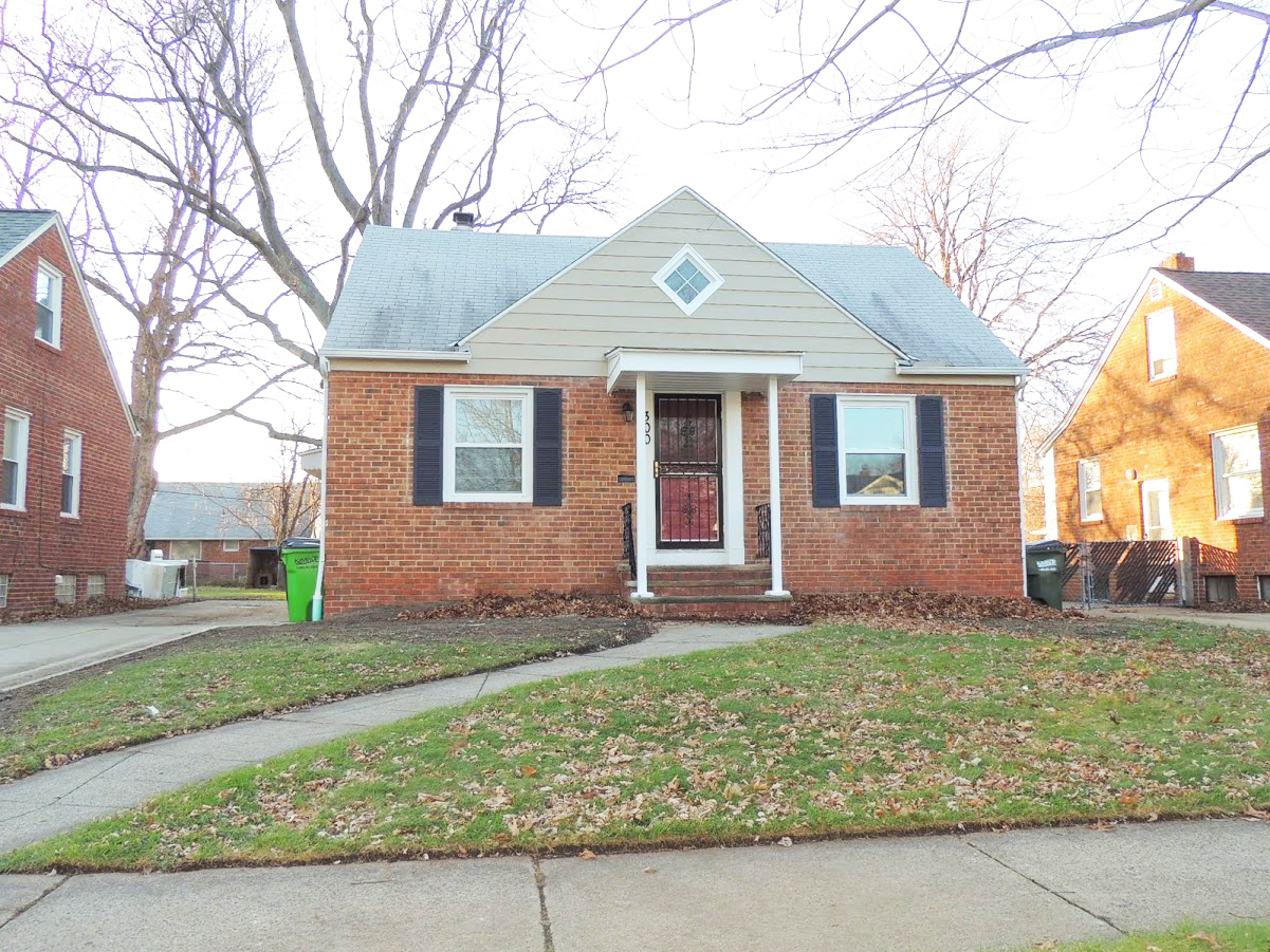 Euclid House: 300 E. 246th St