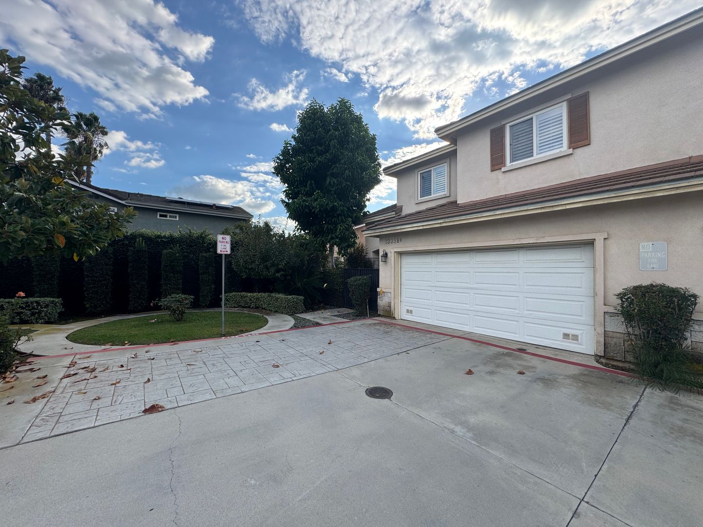 Baldwin Park Apartment: 13358 Ramona Blvd
