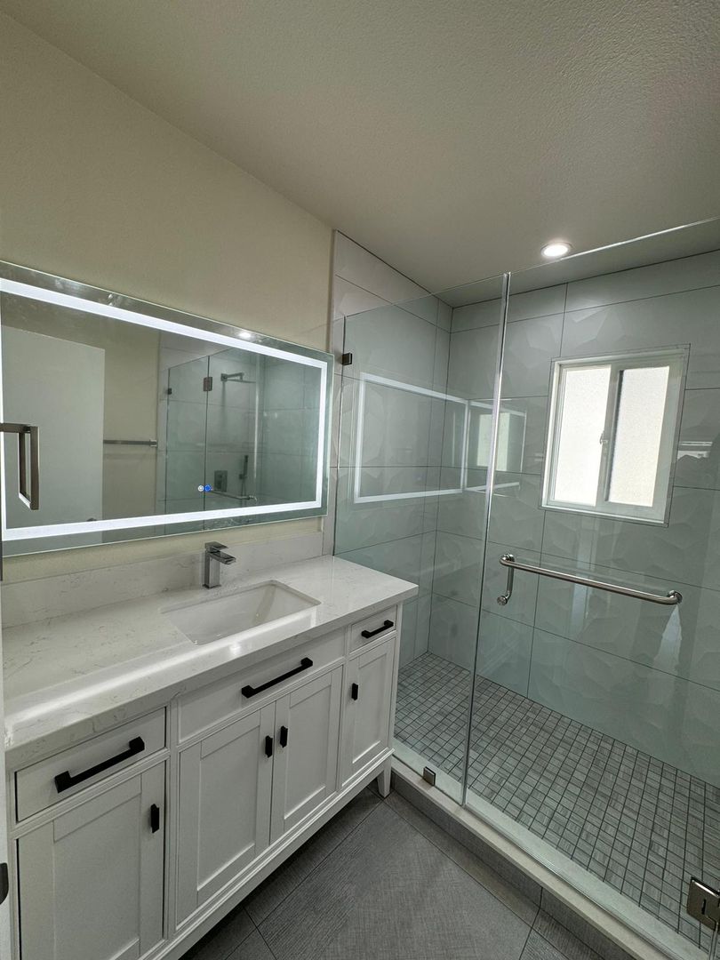 Arcadia Condo: 582 W HUNTINGTON DR #P