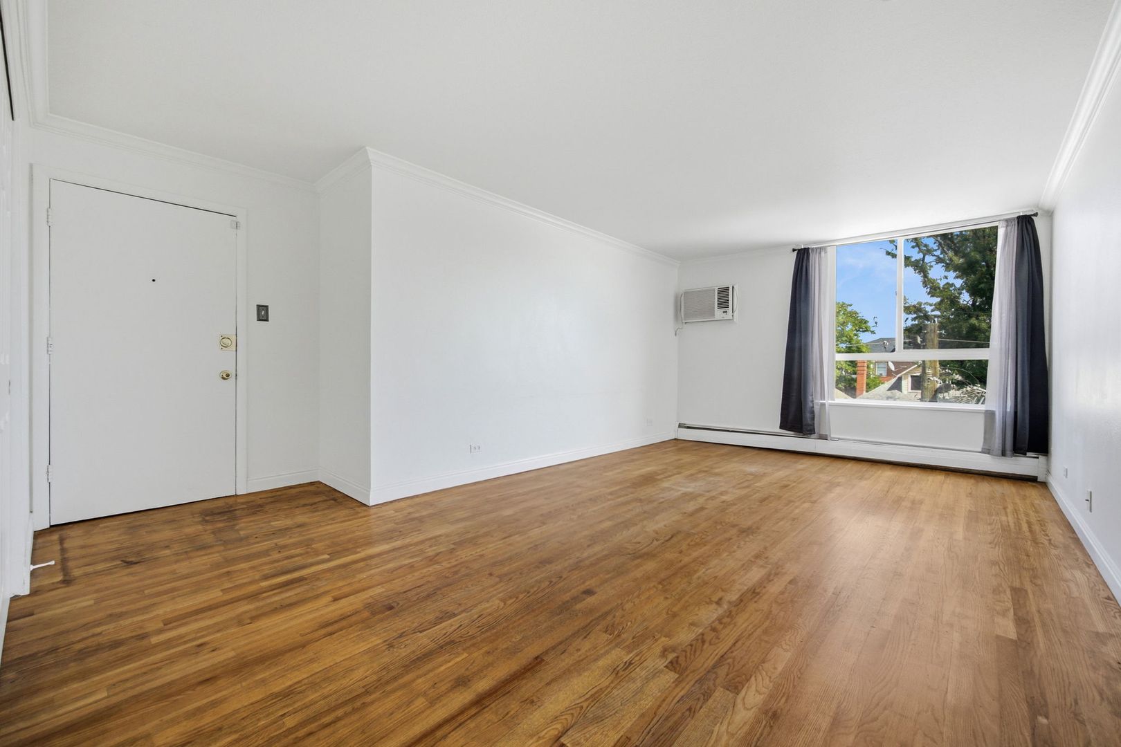 Denver House: 1390 N Emerson St