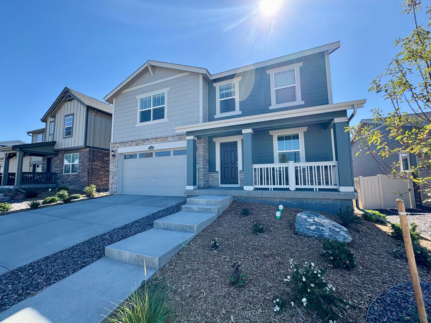 Aurora House: 22094 E 39th Ave