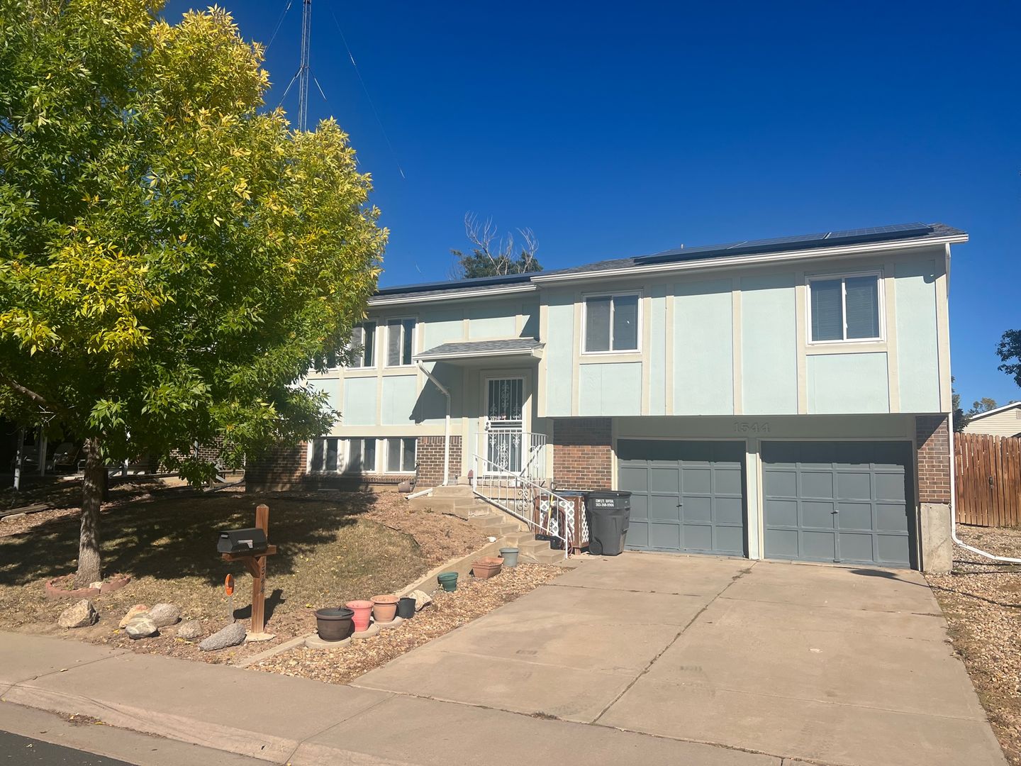 Aurora House: 1544 S Fraser Way