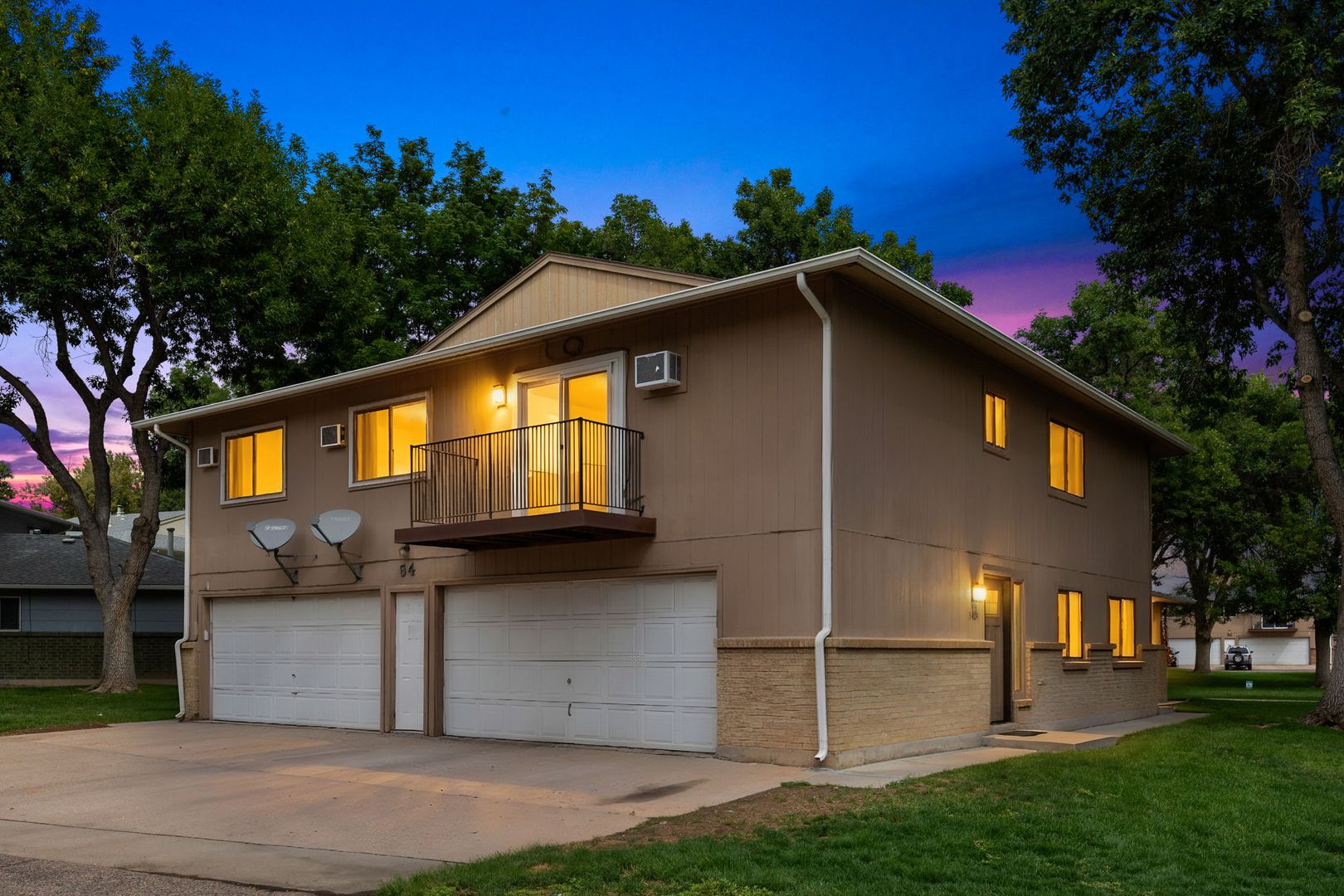 Lakewood House: 7309 W Hampden Ave