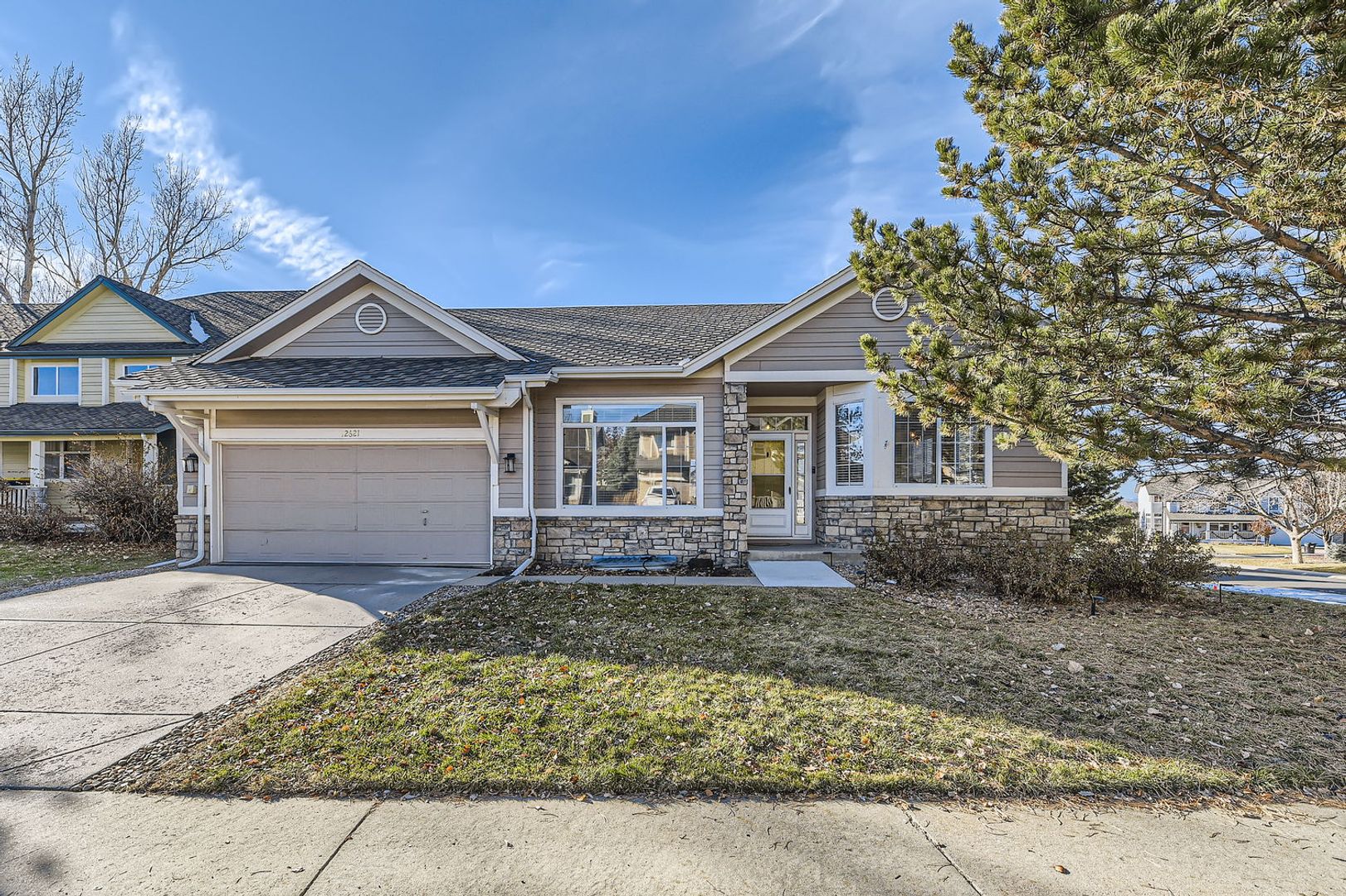 Parker House: 12621 S Beaver Creek Ct