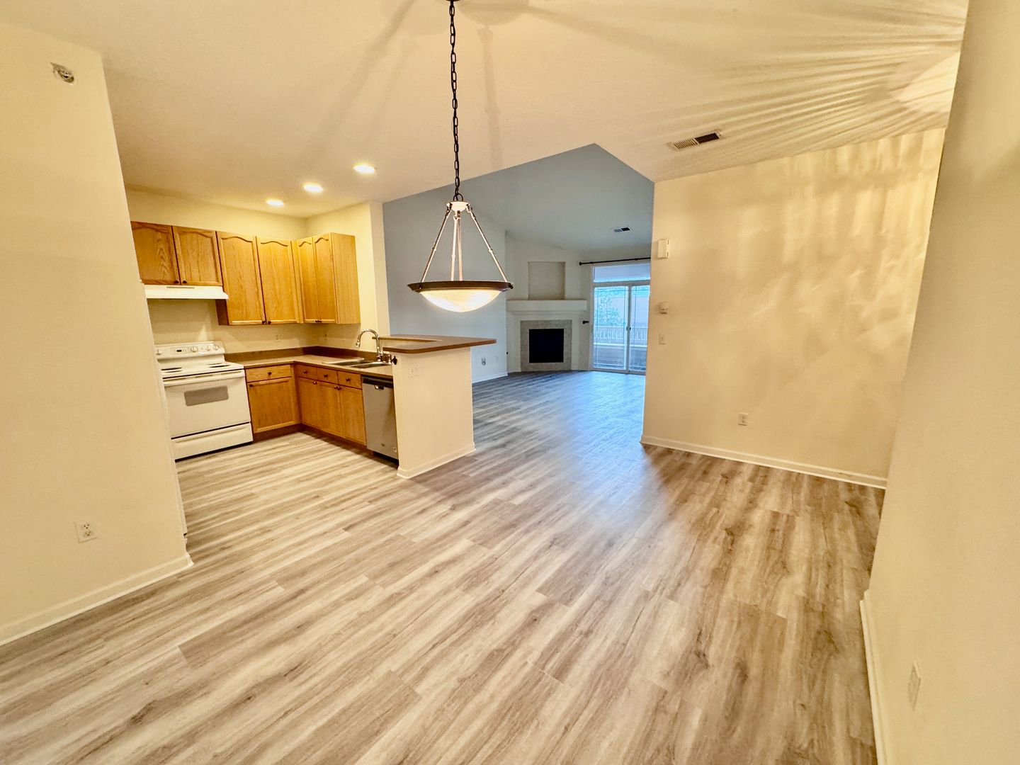 Littleton House: 8457 S. Hoyt Way #303