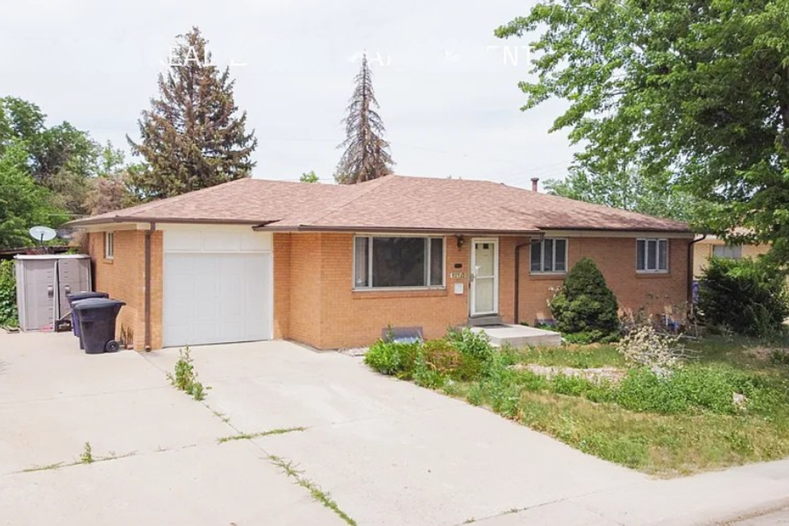 Englewood House: 3025 W Saratoga Avenue