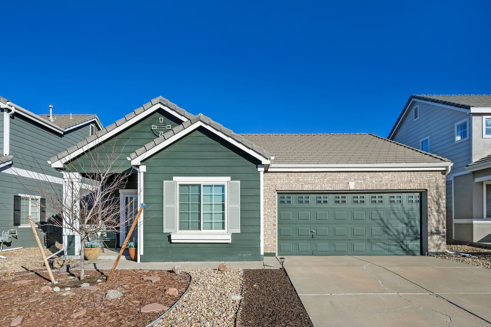 Aurora House: 16523 E Geddes Pl