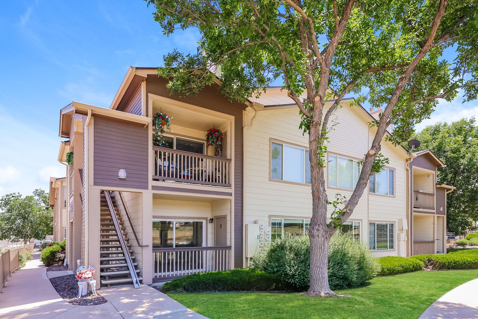 Littleton Condo: 8767 W Berry Ave