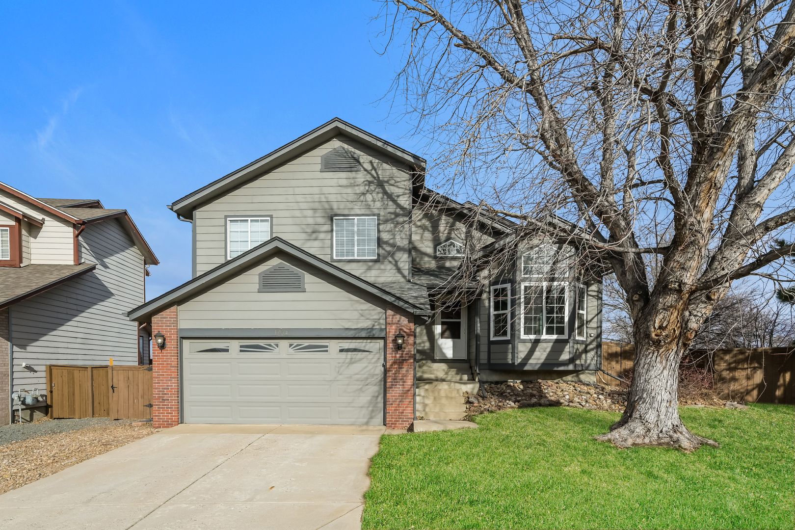 Highlands Ranch House: 1248 Ascot Avenue