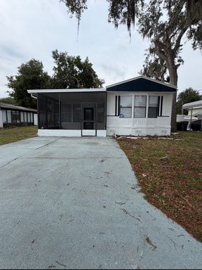 Three bedroom two bath manufactured home