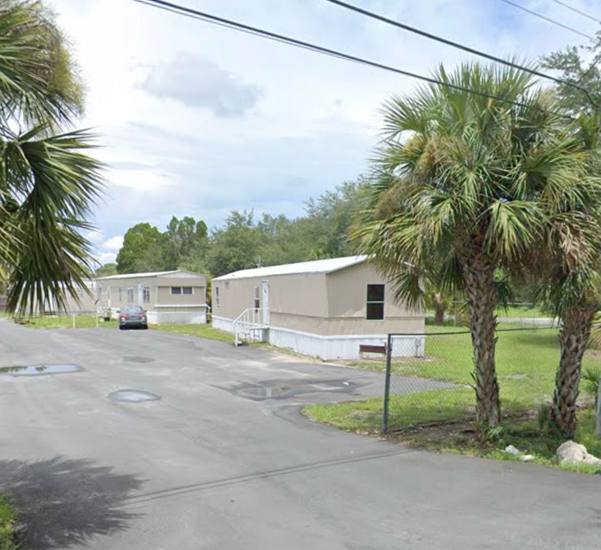 Lakeland House: 1505 Goodyear Ave, #16