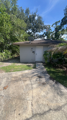 Newly Renovated Duplex! – photo 1