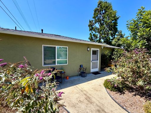 Charming Fully Furnished 1 Bed/1 Bath ADU in the Heart of Claremont