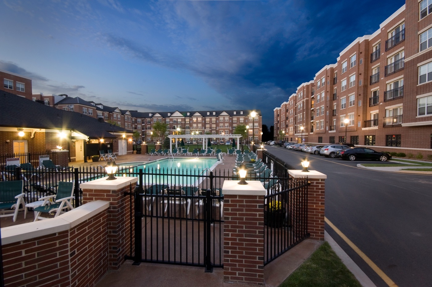 Englewood Apartment: 78 Brownstone Way