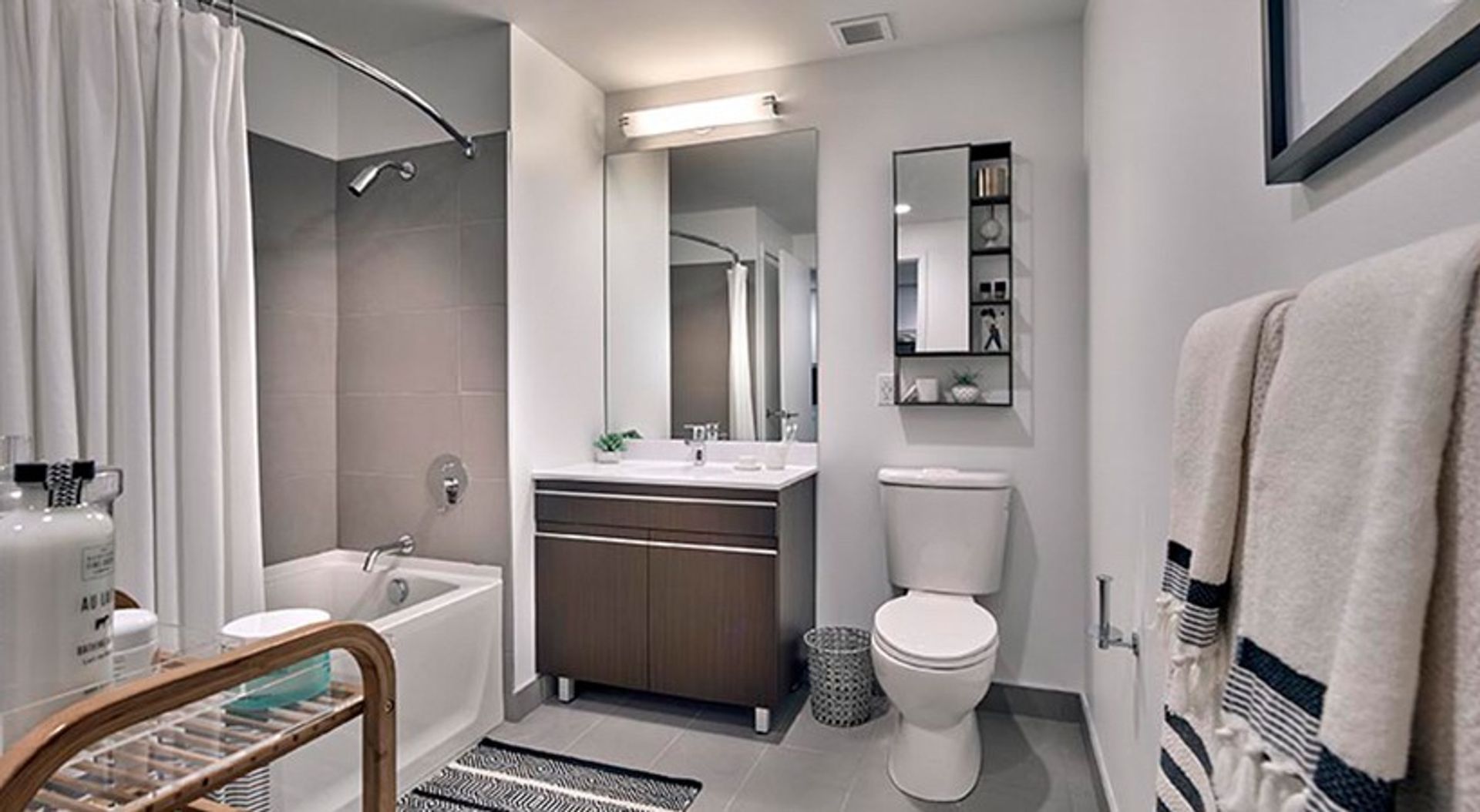 Hoboken Apartment: 950 Monroe Street