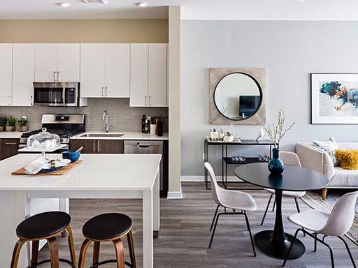 1/Bdrm 1/Bath - Waterfront Location - Premium Amenities