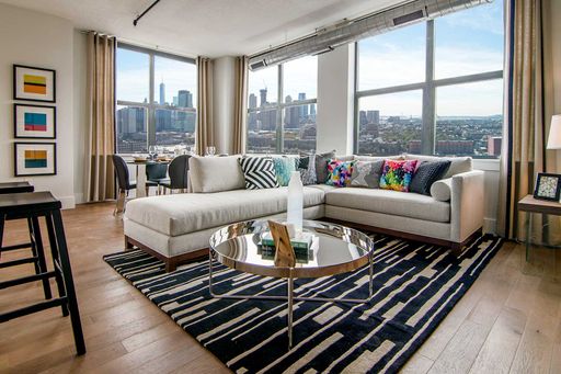 *Spacious Contemporary 2/Bed 2/Bath - A+ Location - Free Shuttle To Path – photo 1