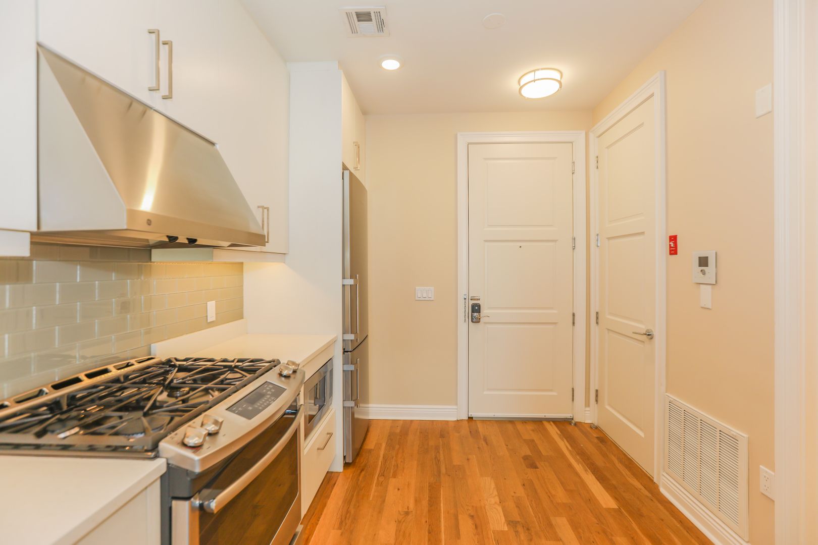 Edgewater Apartment: 11 Main Street