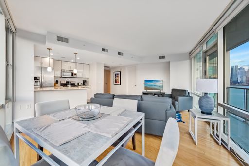 1/Bdrm 1/Bath - 790sf - *Includes garage parking. *Easy NYC Commute.