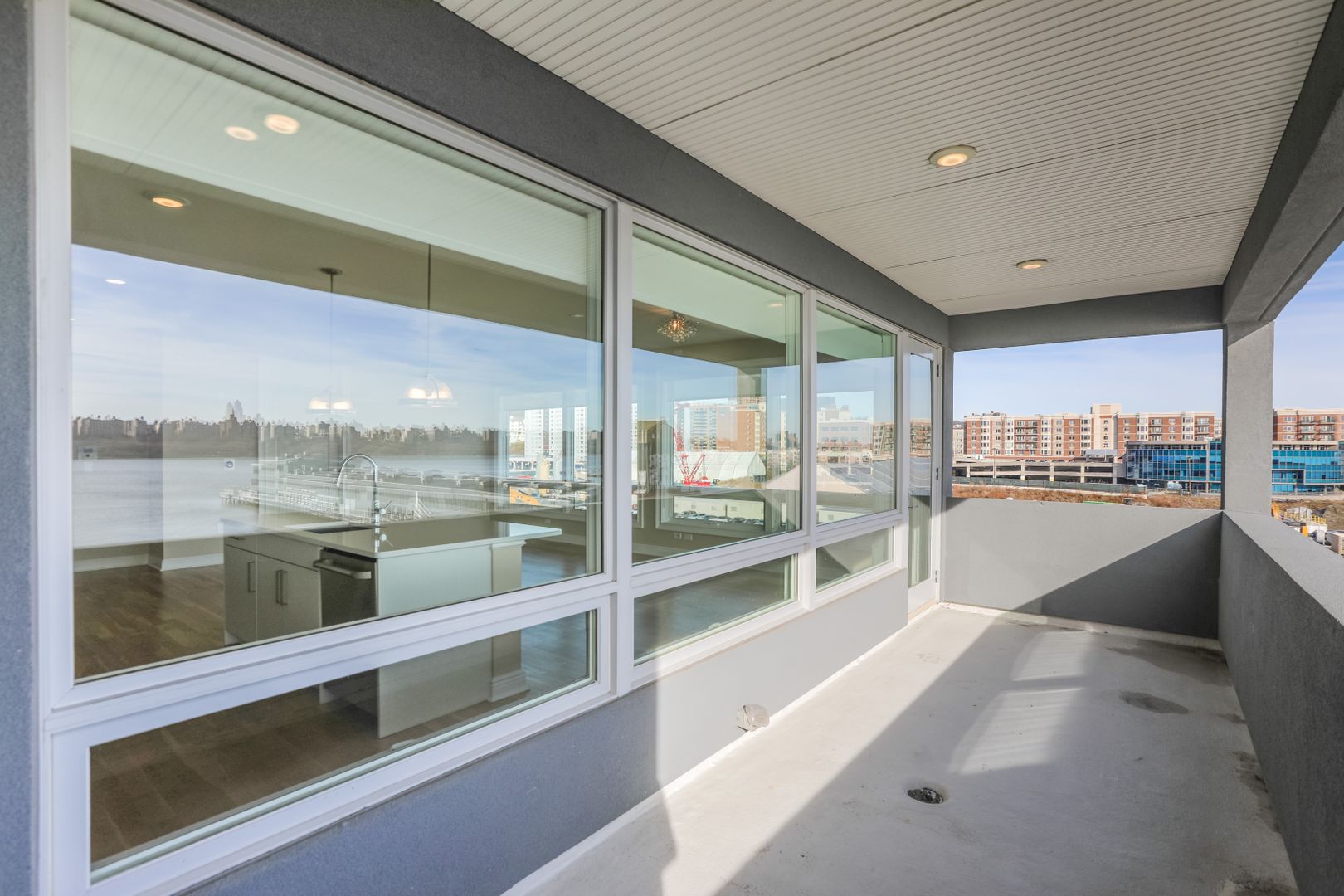 Edgewater Apartment: 11 Main Street