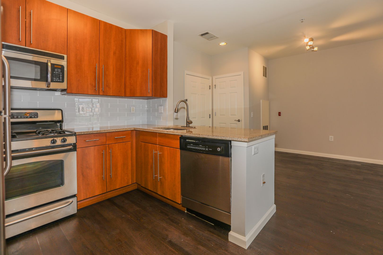 Englewood Apartment: 56 Brownstone Way