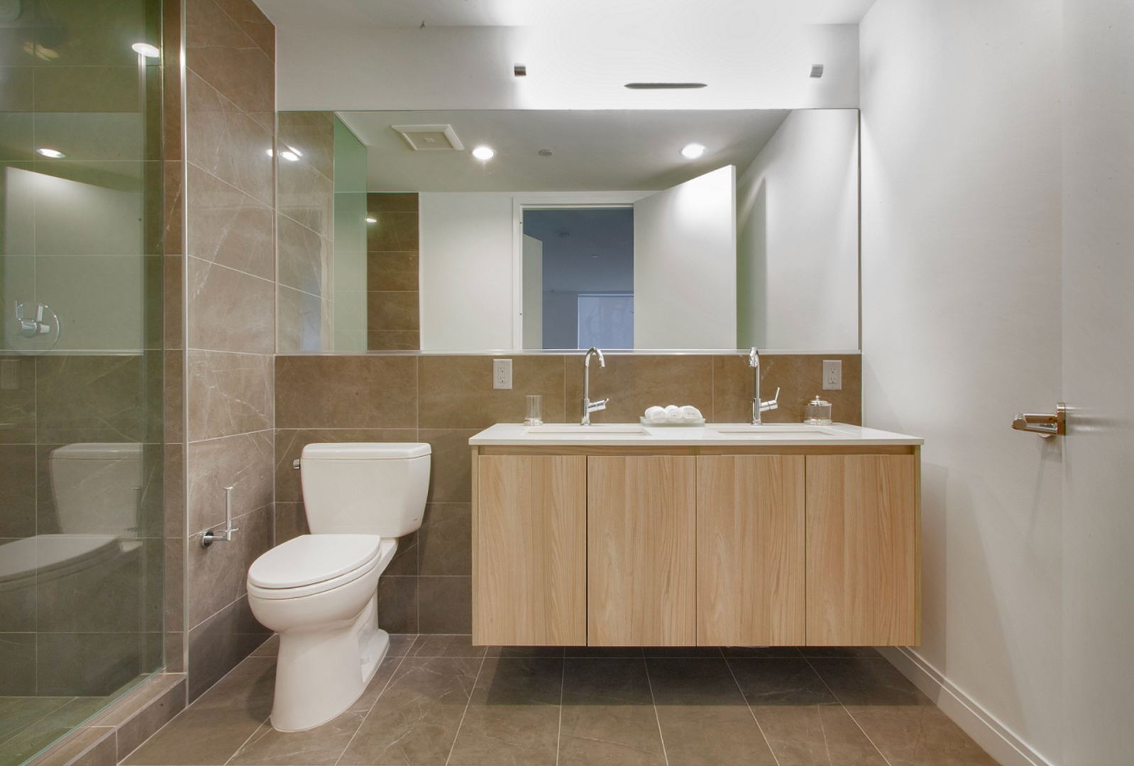 Jersey City Apartment: 370 9th st