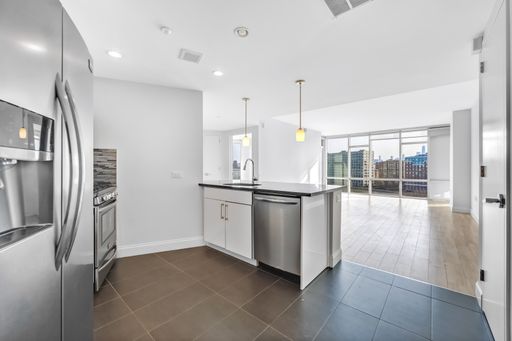 2/Bedroom 2/Full Bath - *Perfect NYC commute. – photo 1