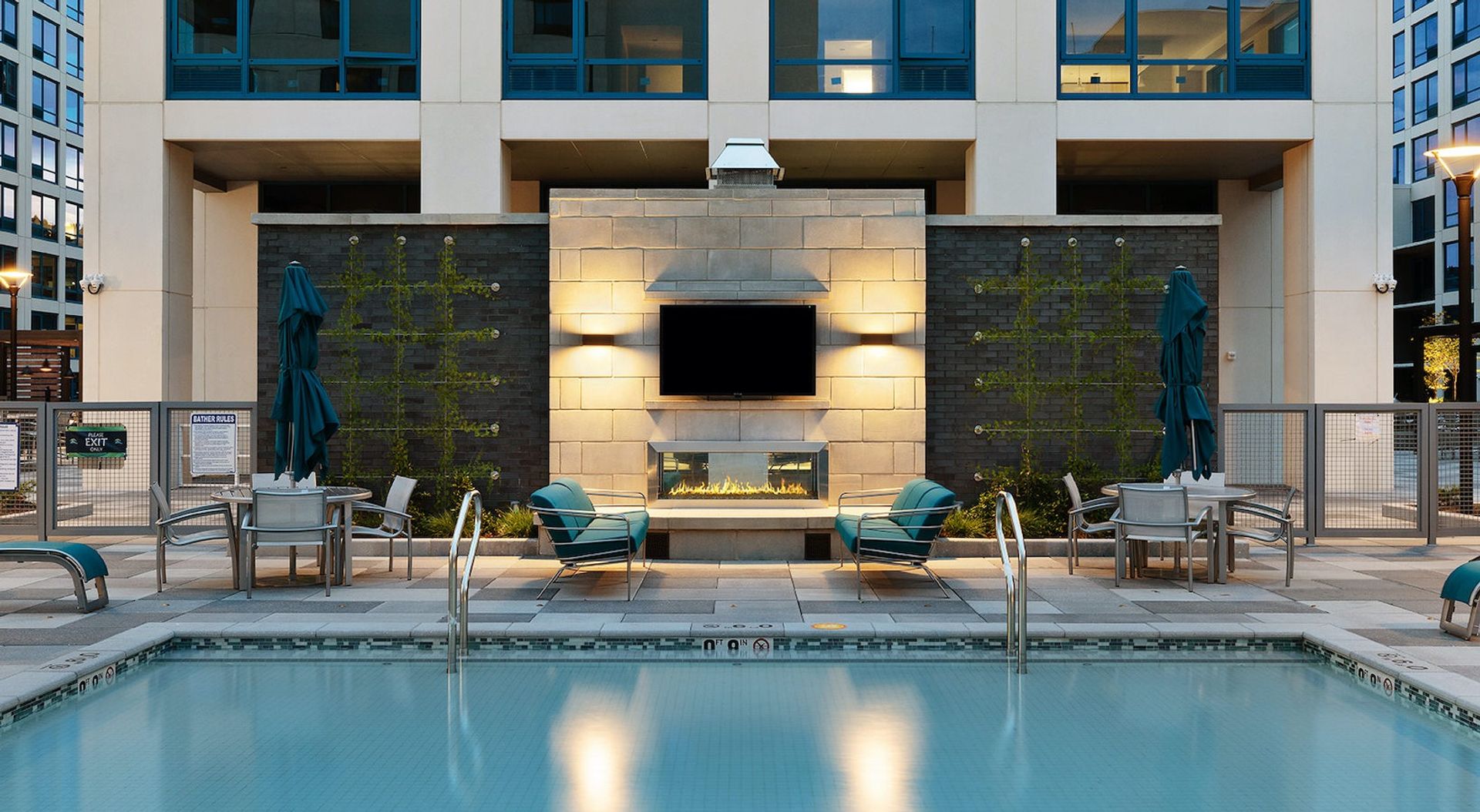 Weehawken Apartment: 801 Harbor Blvd