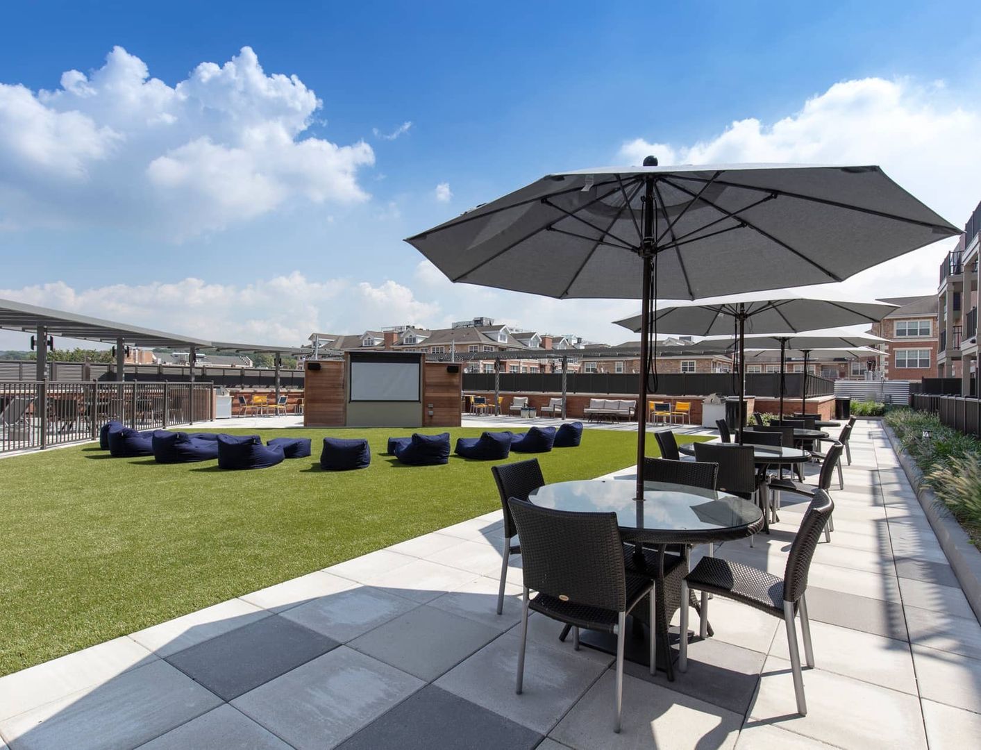 Englewood Apartment: 5 William Street,