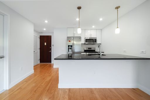 2/Bedroom 1/Bathroom - Best NYC Commute – photo 1