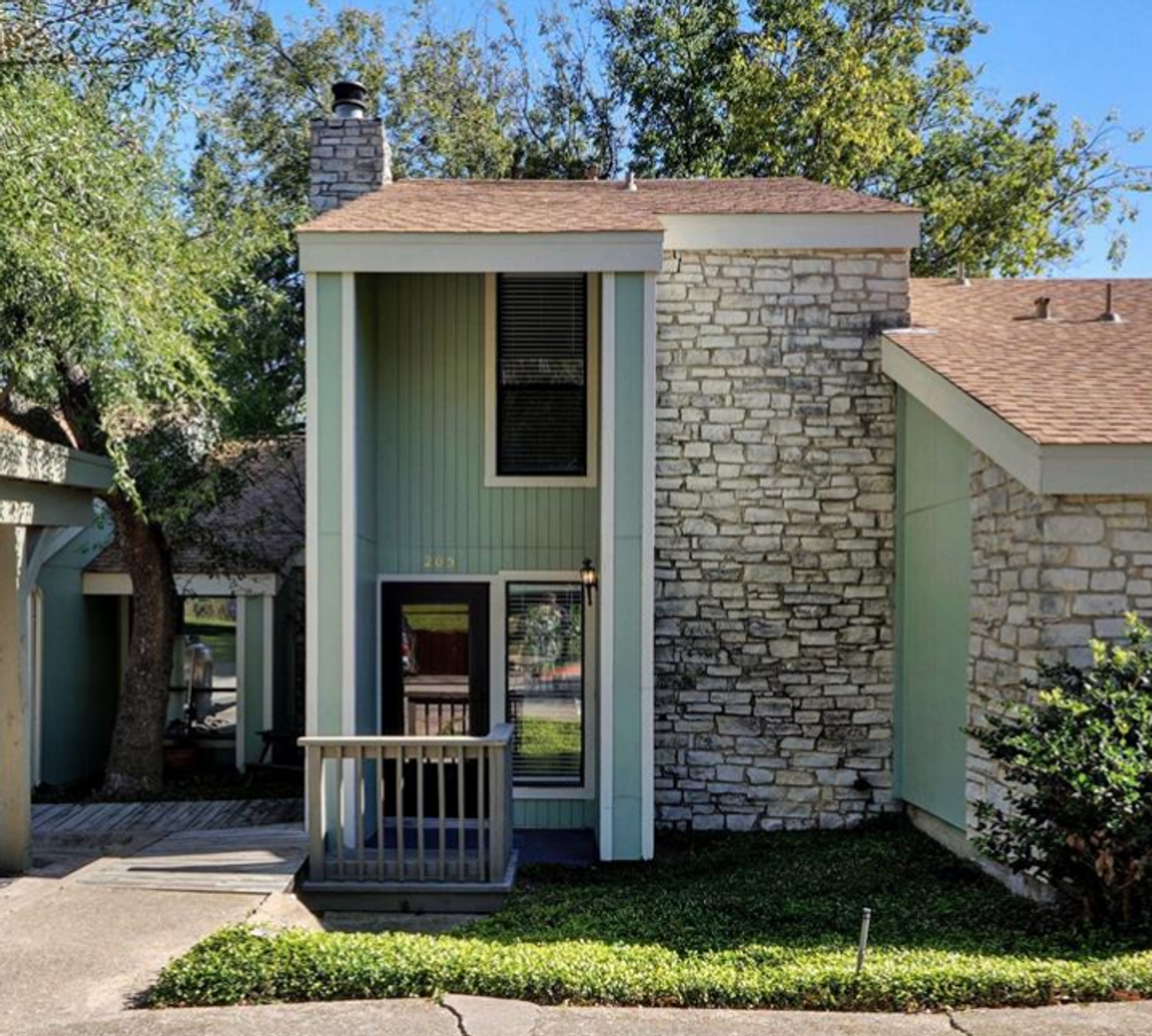 Round Rock Condo: 500 Hesters Crossing Rd. 205