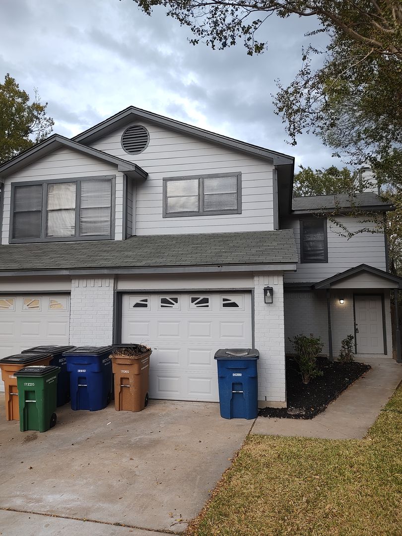 Cedar Park House: Property Management