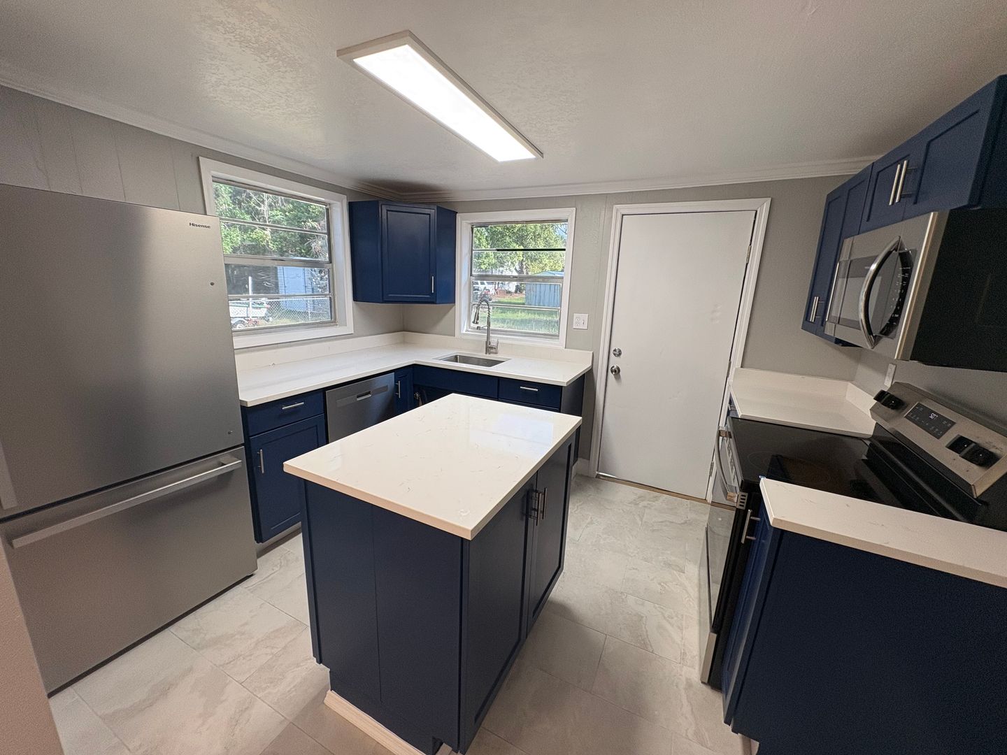 Eustis House: 1106 E Magnolia