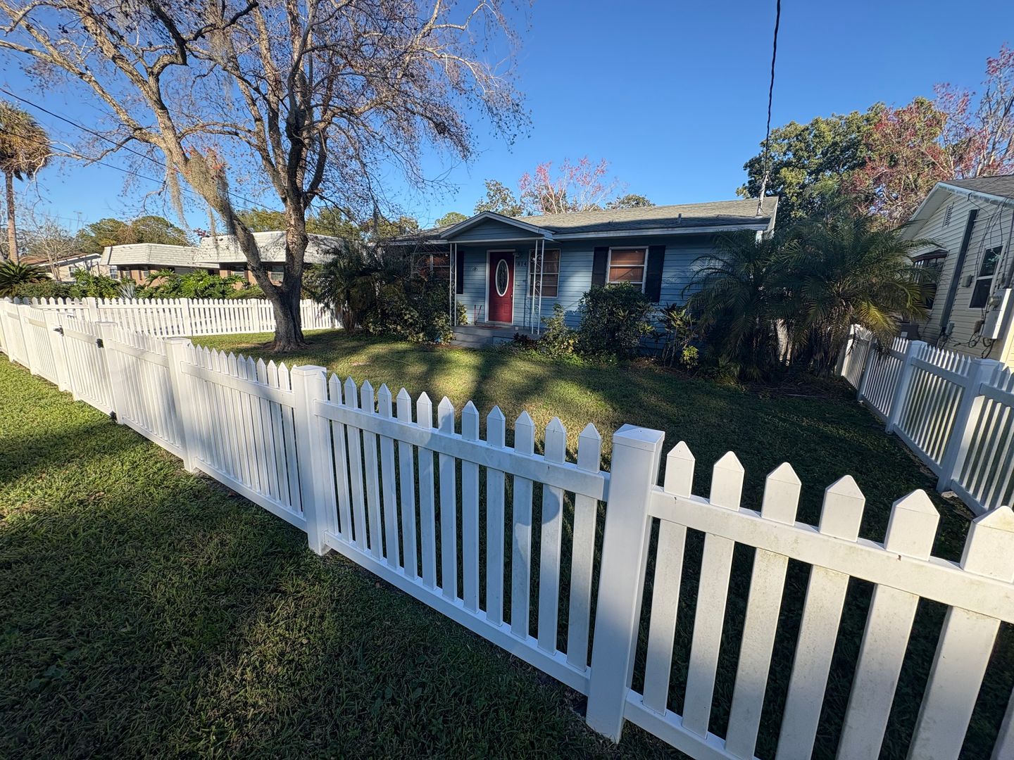 Tavares House: 814 North New Hampshire Ave