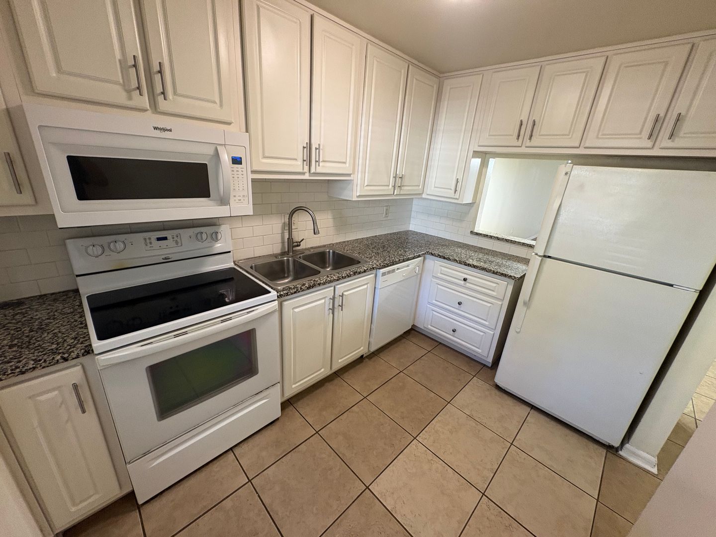 Eustis Apartment: 623 N Bay St - 5