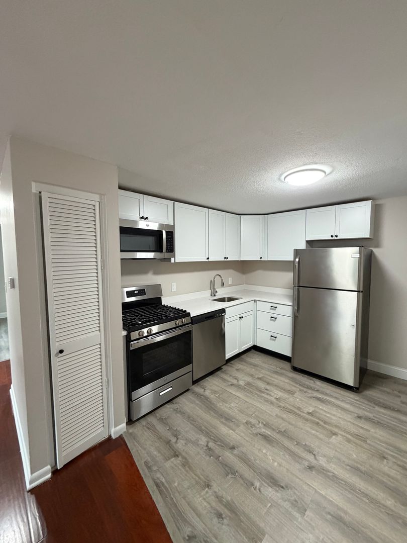 Lowell Apartment: 345-381 Hildreth Street