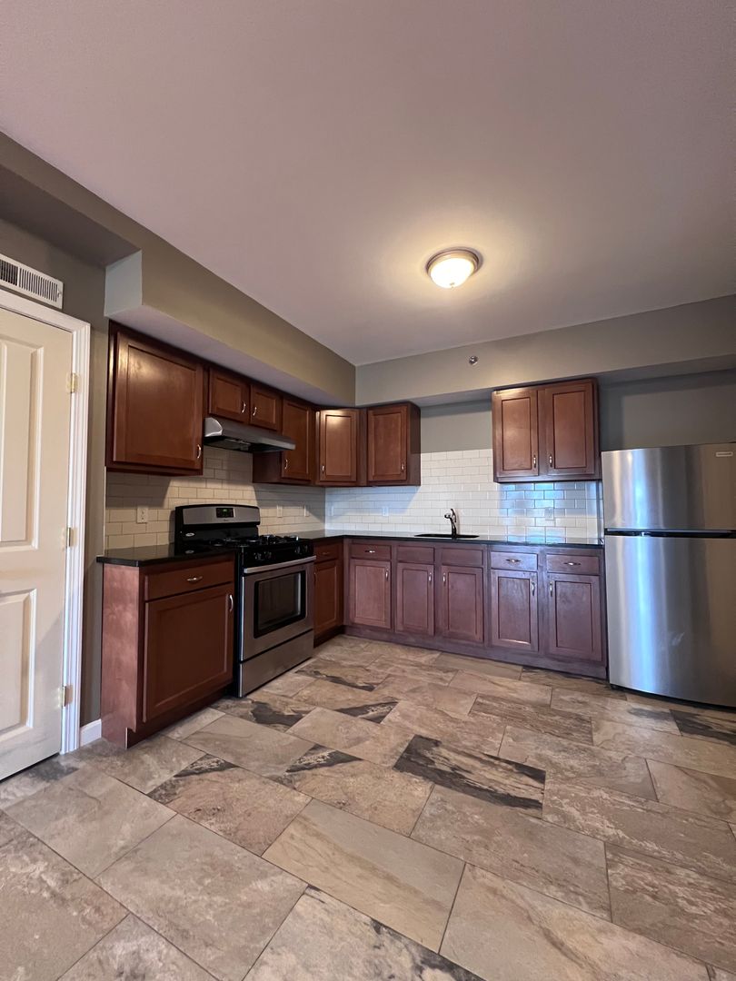 Stevens Street Apartments 