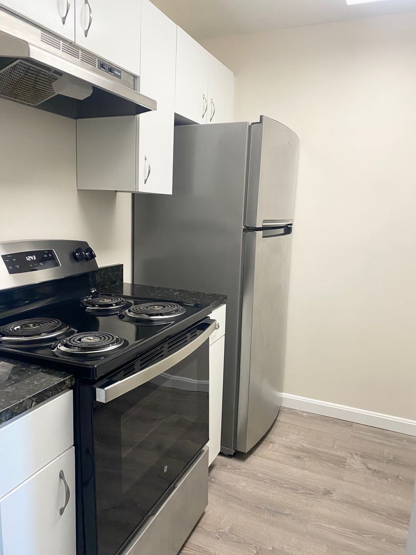 Fall River Apartment: 2 Weaver Street