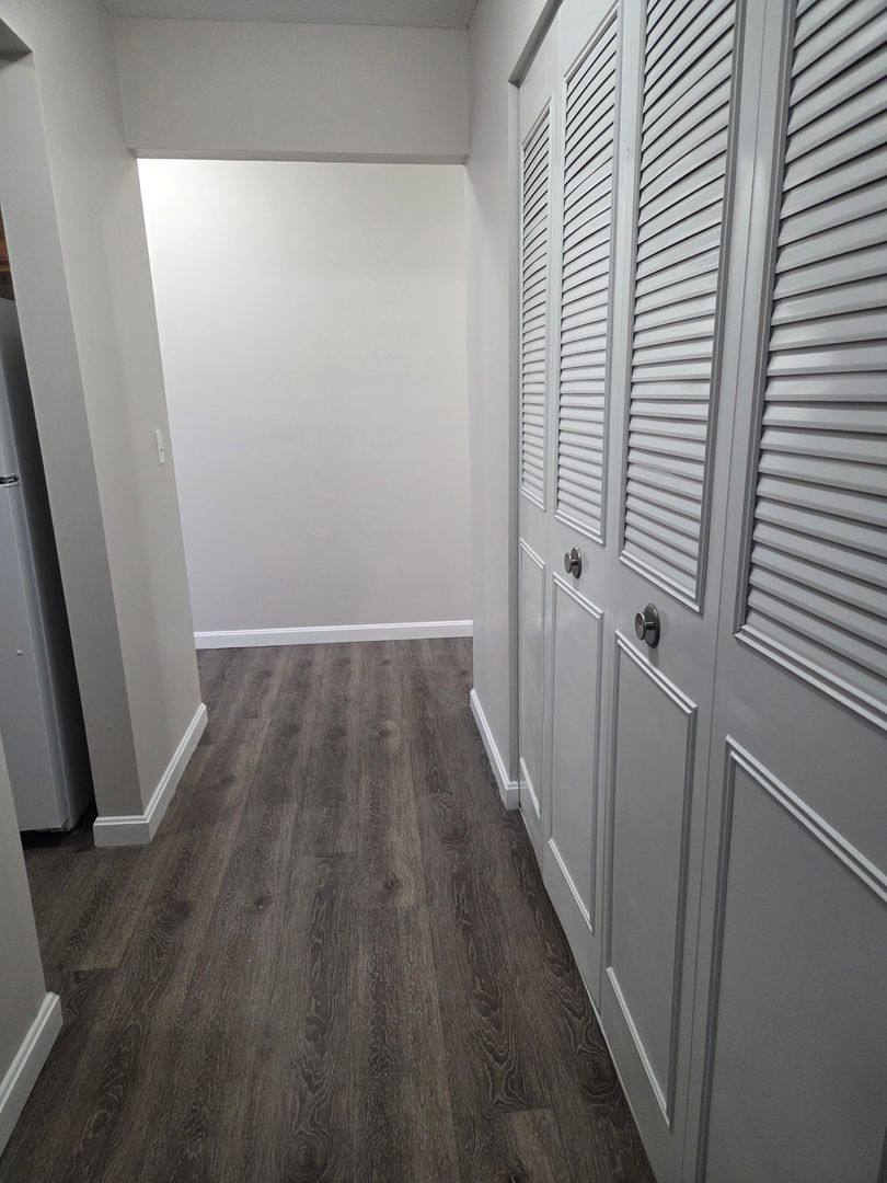 Middletown Apartment: 3 Admiralty Drive