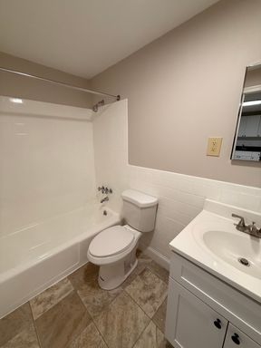 36 Ridgewood Ln, 21, Gardner, MA 01440