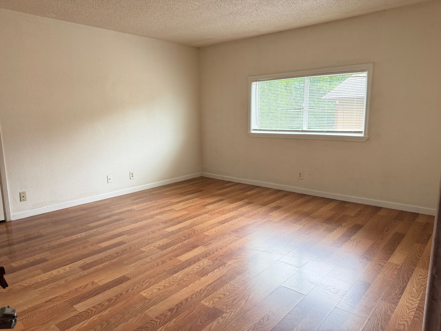 Portland Apartment: 3550 Southeast 130th Avenue