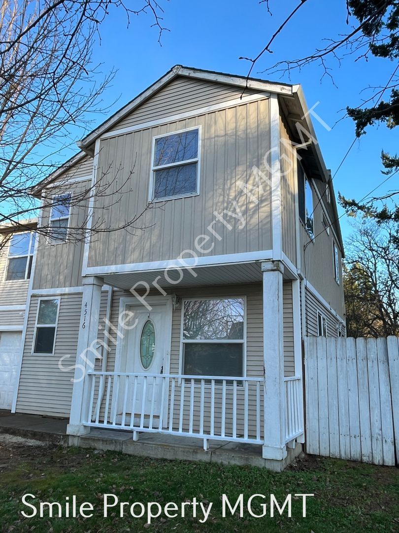 Portland House: 4516 Southeast 77th Avenue