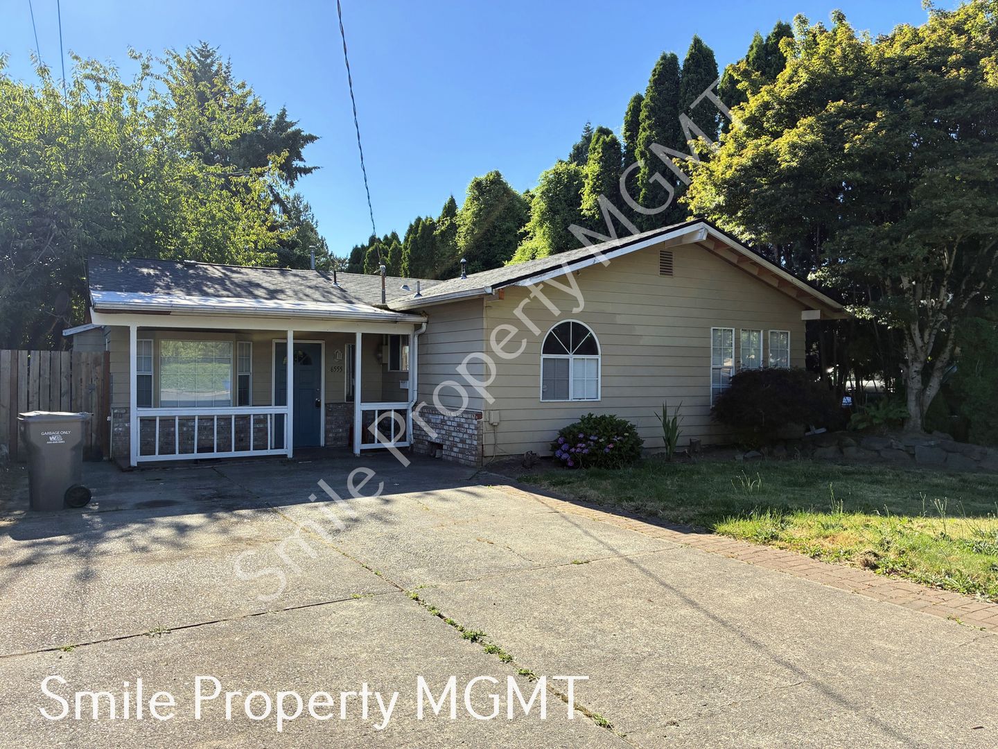 Portland House: 6555 Southeast 97th Avenue