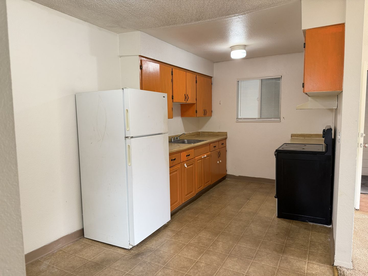 Portland Apartment: 3550 Southeast 130th Avenue