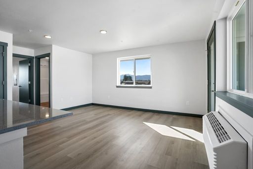 $500 DEPOSIT - LOCAL STORAGE OFFER - Brand New Apartment Homes! – photo 1