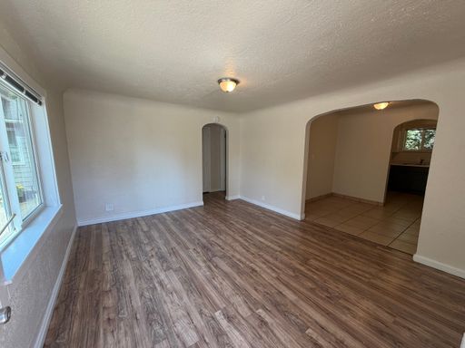 FREE RENT - PET FRIENDLY - W/D HOOKUPS – photo 1